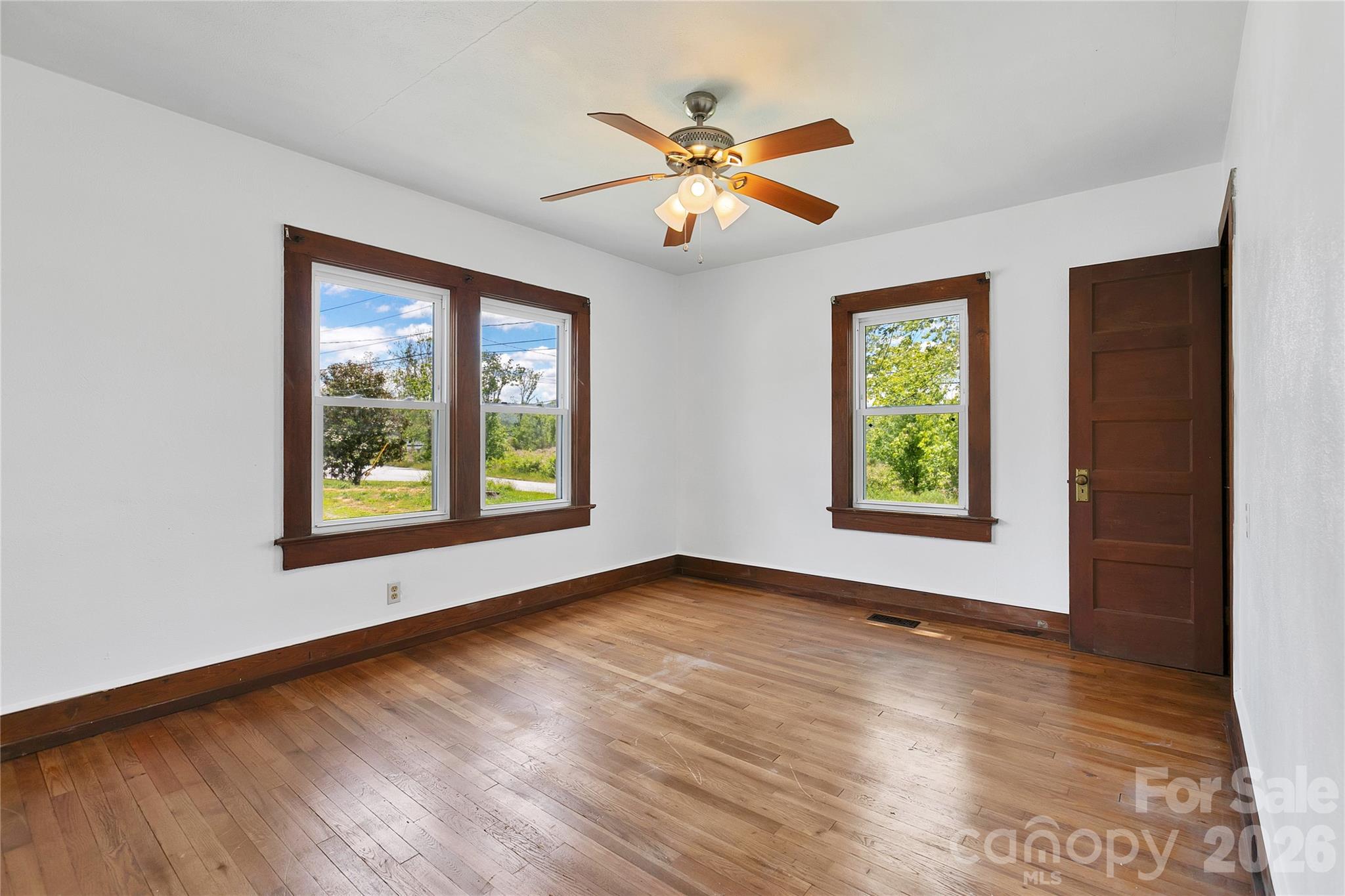 587 Old Hendersonville Highway Brevard NC 28712
