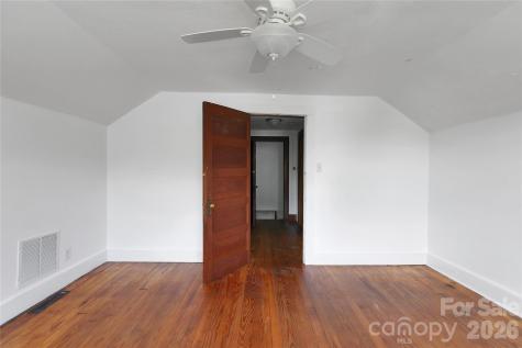 587 Old Hendersonville Highway Brevard NC 28712