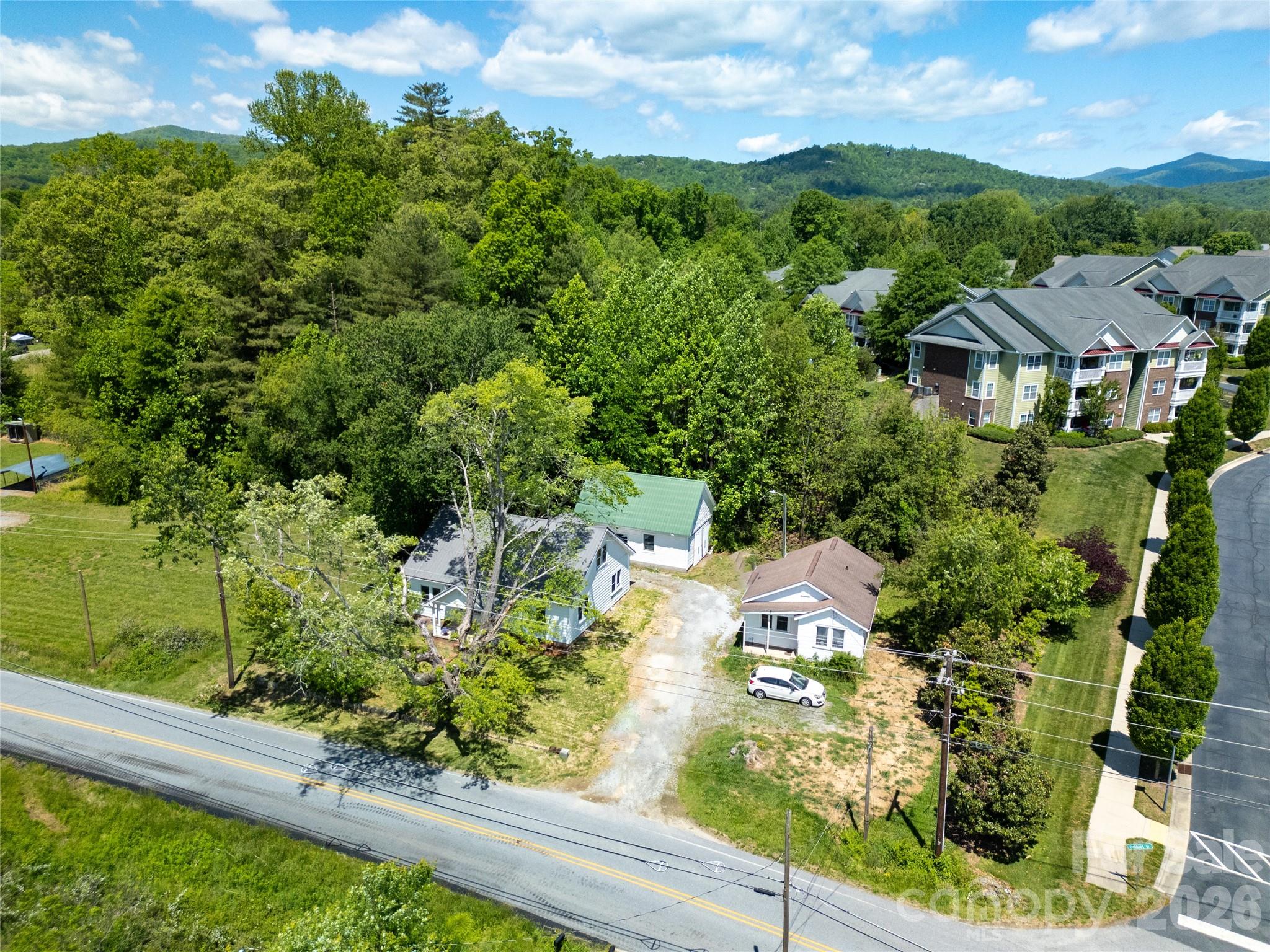 587 Old Hendersonville Highway Brevard NC 28712
