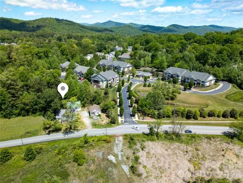 587 Old Hendersonville Highway Brevard NC 28712