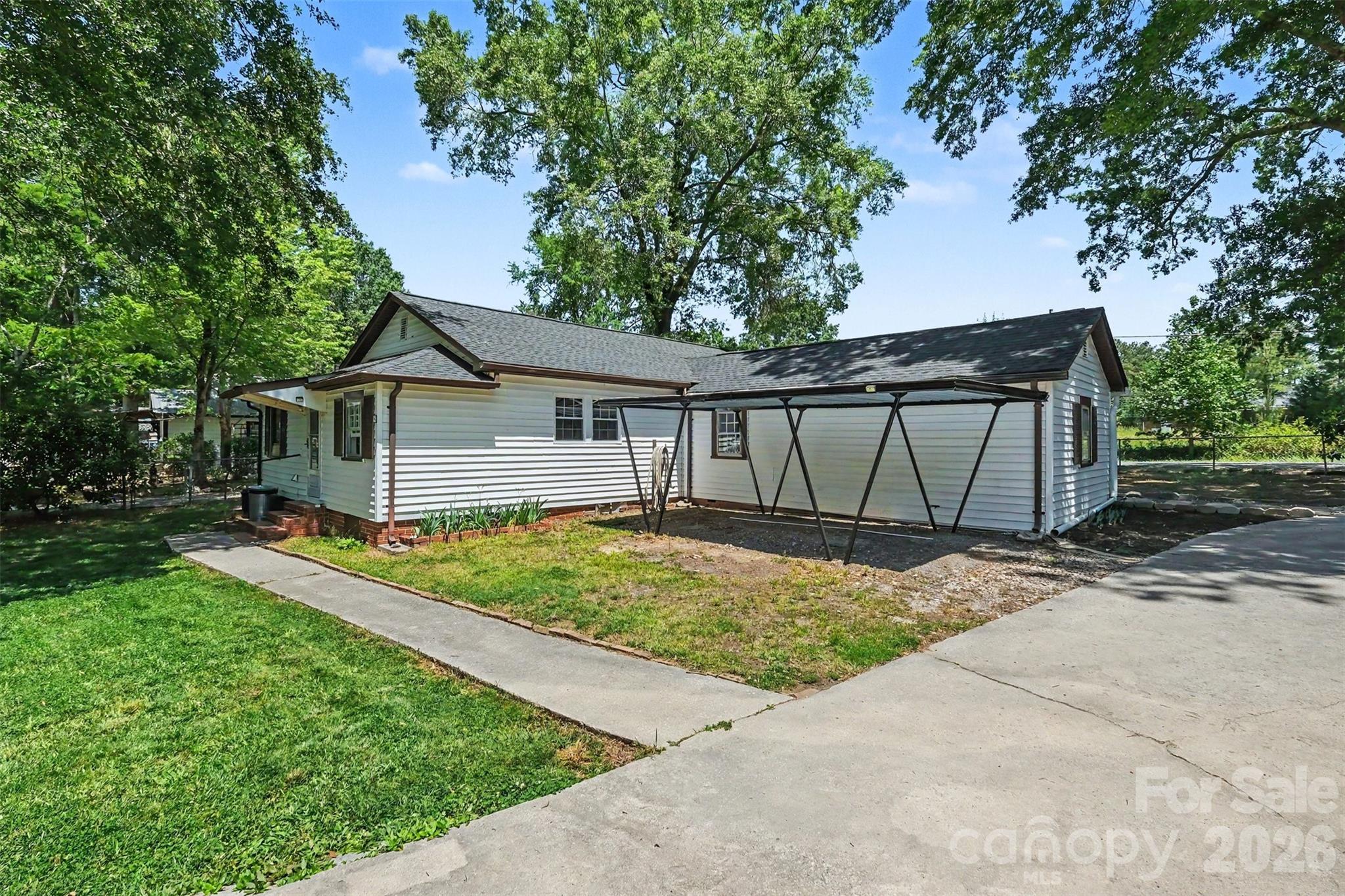 1786 Old Charles Street Lancaster SC 29720