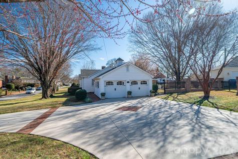 18 Circle Drive Belmont NC 28012