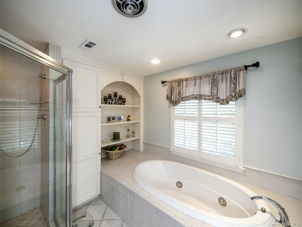 1520 Scotland Avenue Charlotte NC 28207