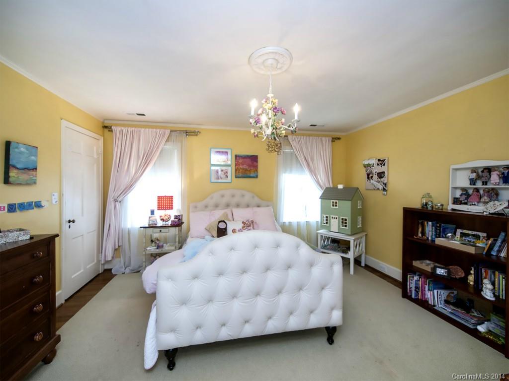 1520 Scotland Avenue Charlotte NC 28207