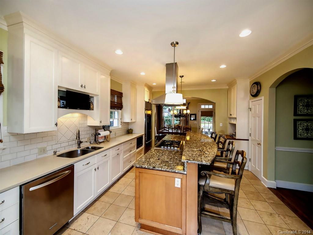 1520 Scotland Avenue Charlotte NC 28207