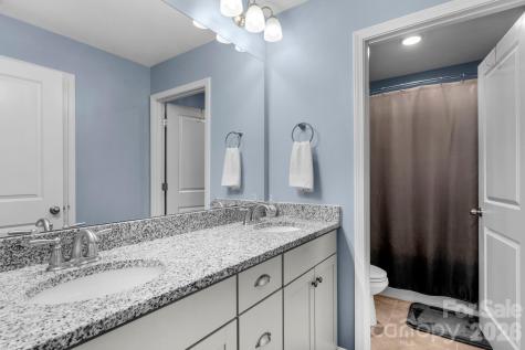 236 Robinwood Lane Lake Wylie SC 29710