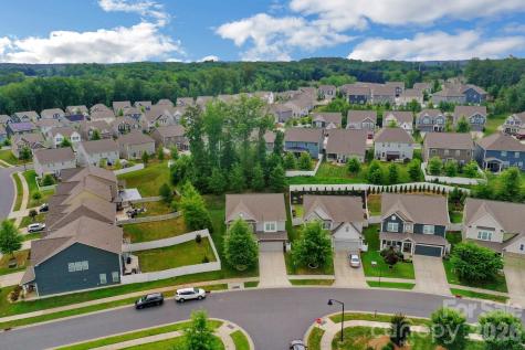 236 Robinwood Lane Lake Wylie SC 29710