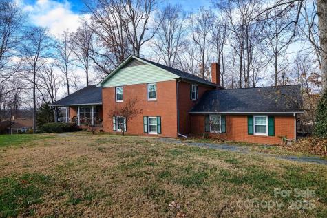 418 Woodcrest Lane Albemarle NC 28001