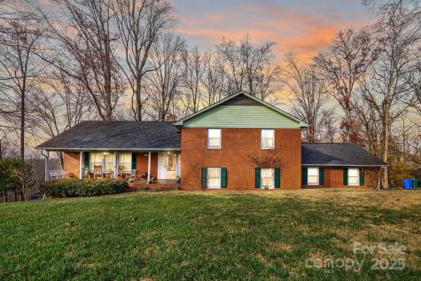 418 Woodcrest Lane Albemarle NC 28001