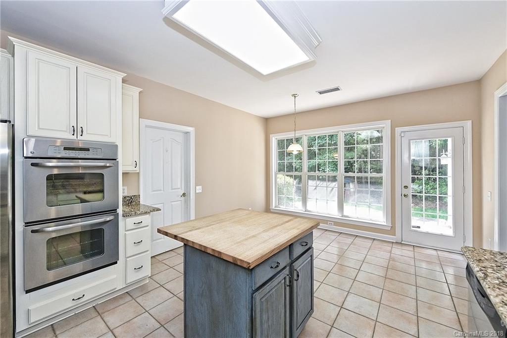 10011 Zackery Avenue Charlotte NC 28277