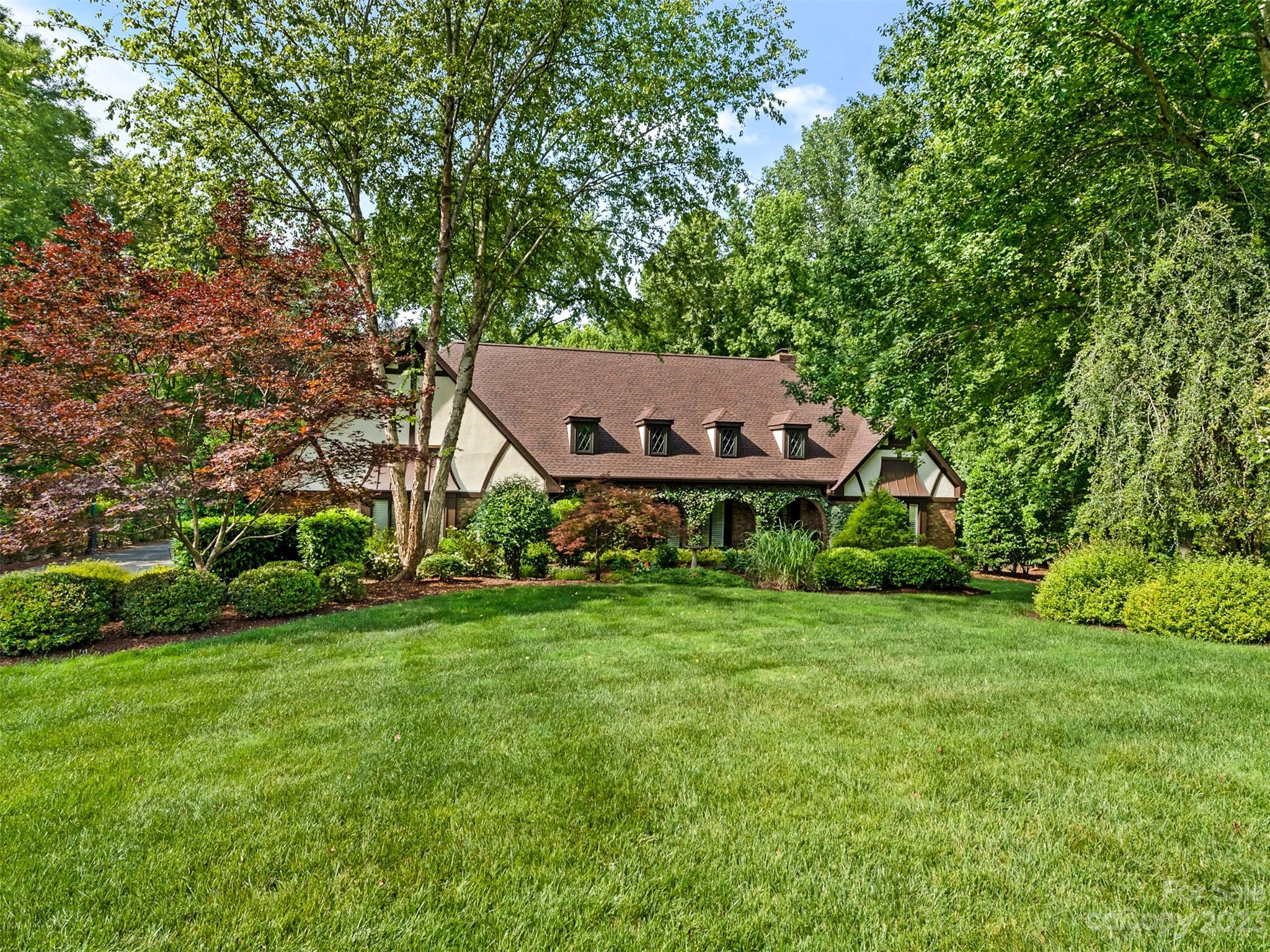 4410 Forest Hills Drive Charlotte NC 28226