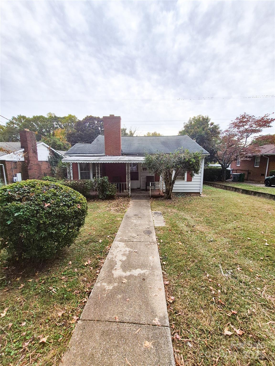 2015 St Paul Street Charlotte NC 28216