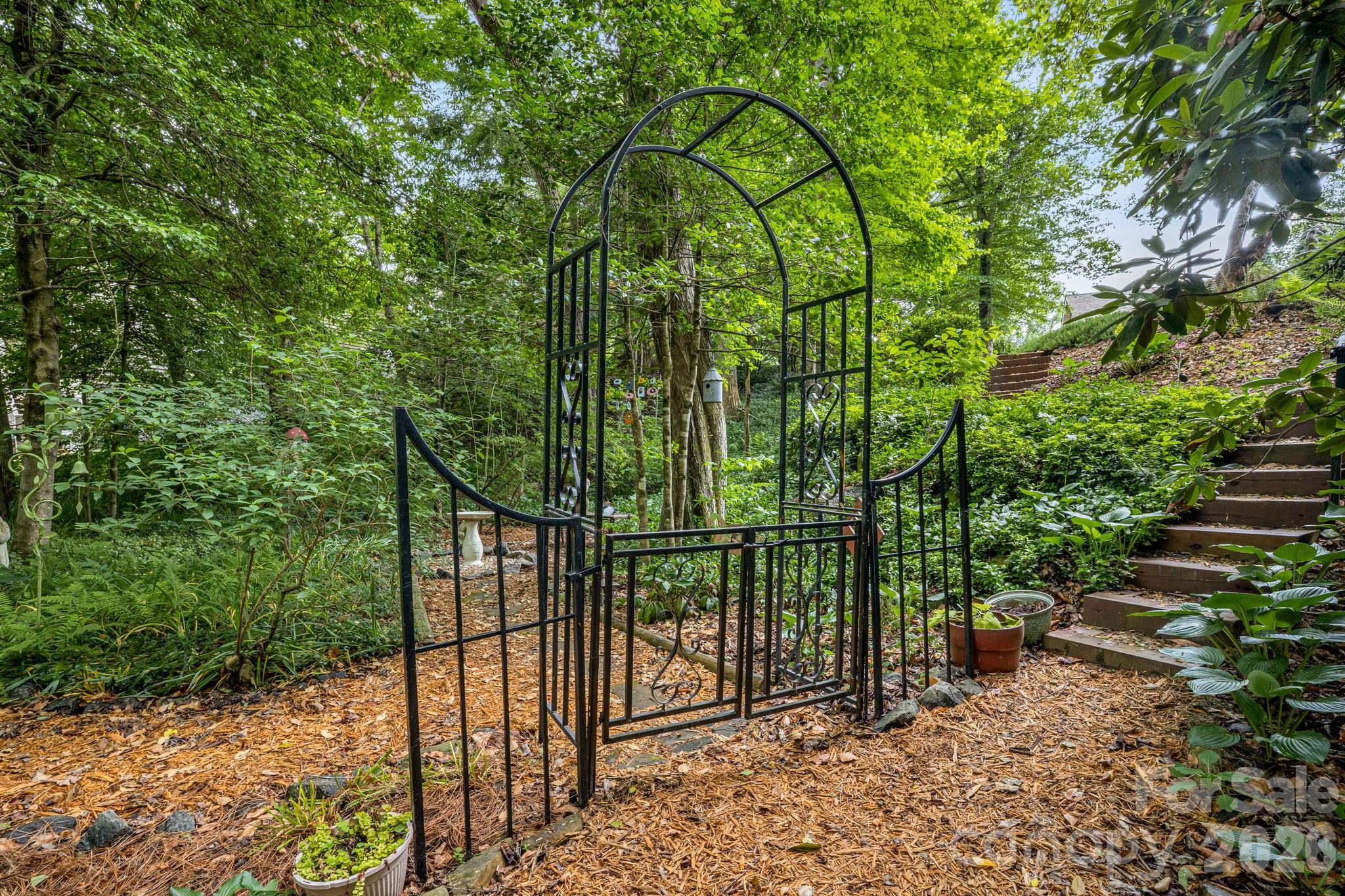 9 Firestone Court Etowah NC 28729