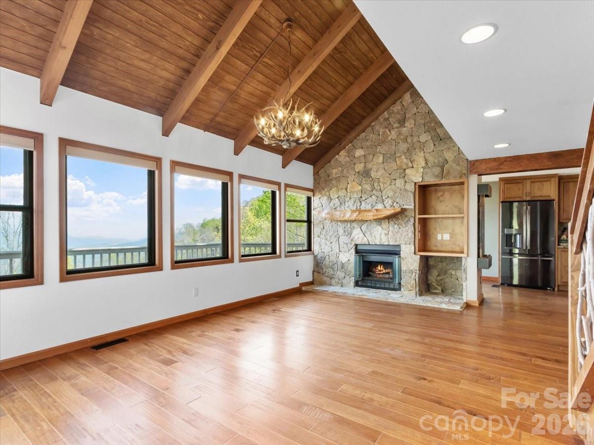 49 Slickrock Ridge Way S Burnsville NC 28714