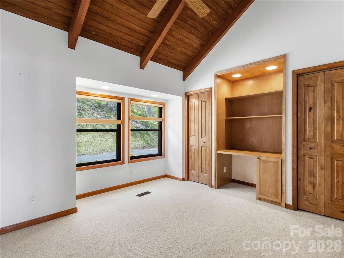 49 Slickrock Ridge Way S Burnsville NC 28714