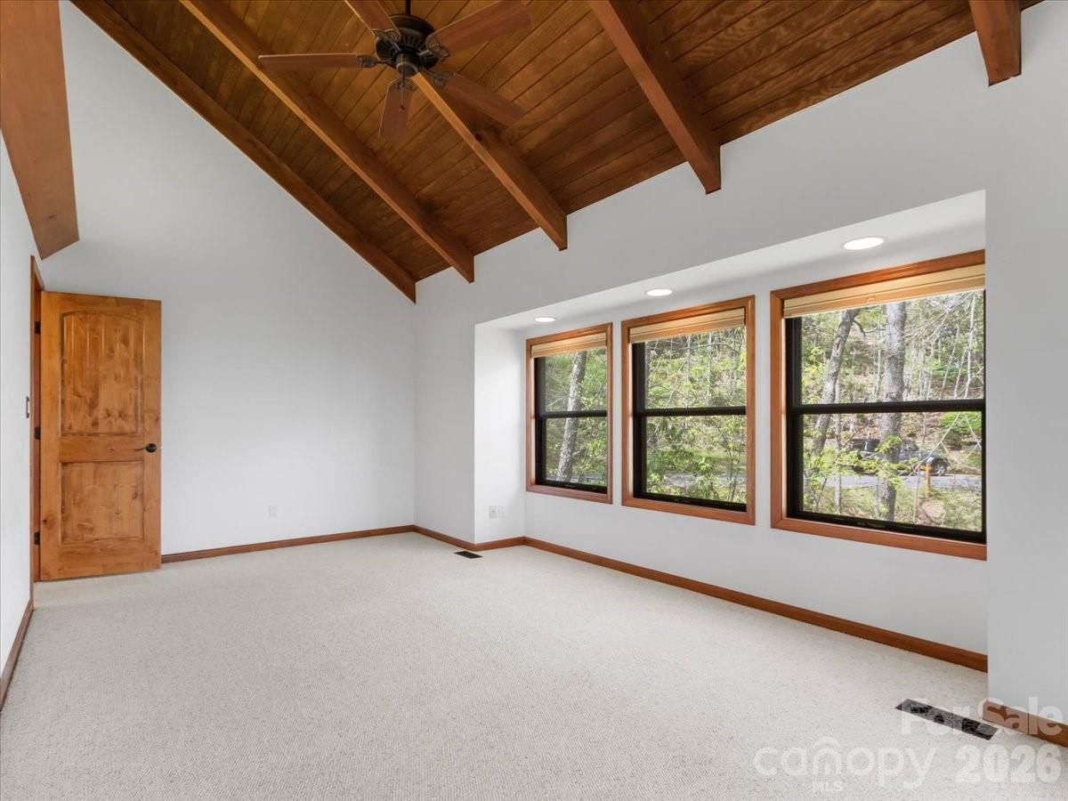 49 Slickrock Ridge Way S Burnsville NC 28714
