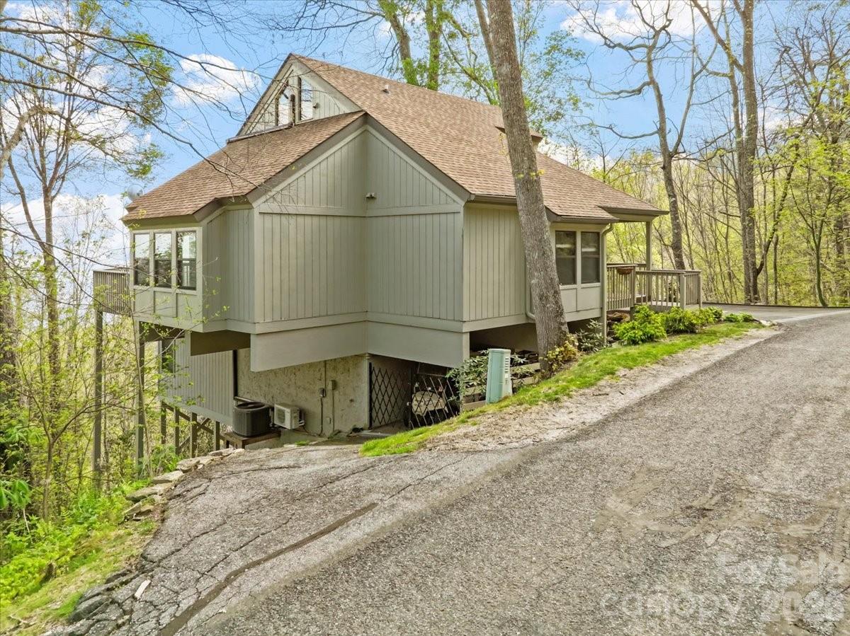 49 Slickrock Ridge Way S Burnsville NC 28714