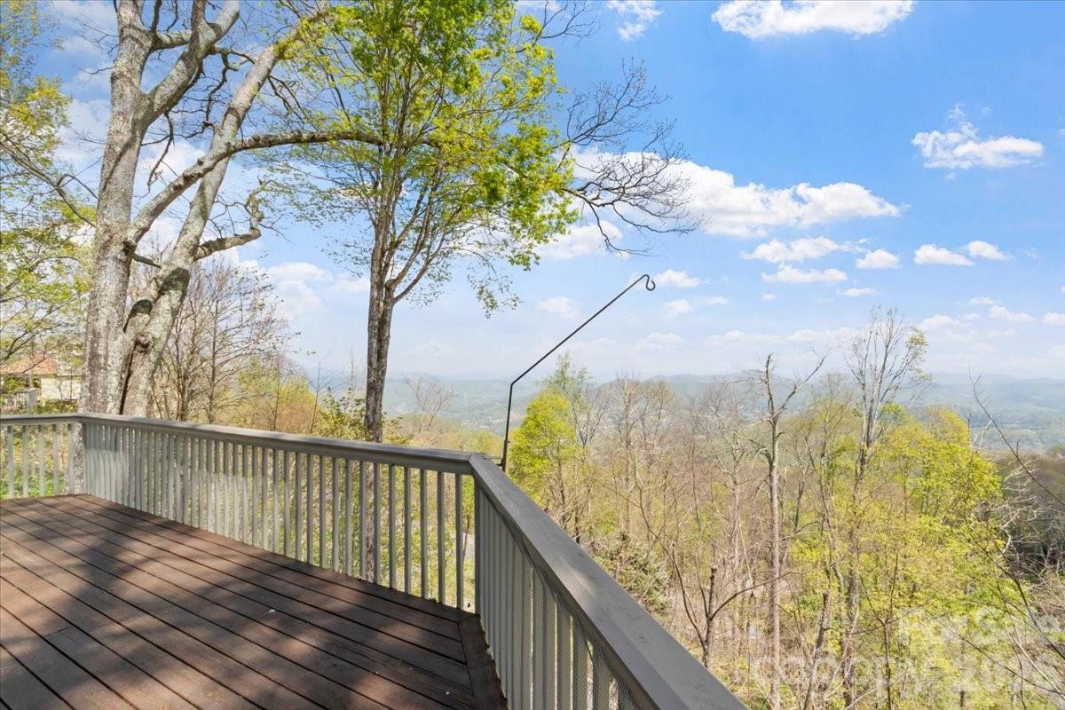 49 Slickrock Ridge Way S Burnsville NC 28714