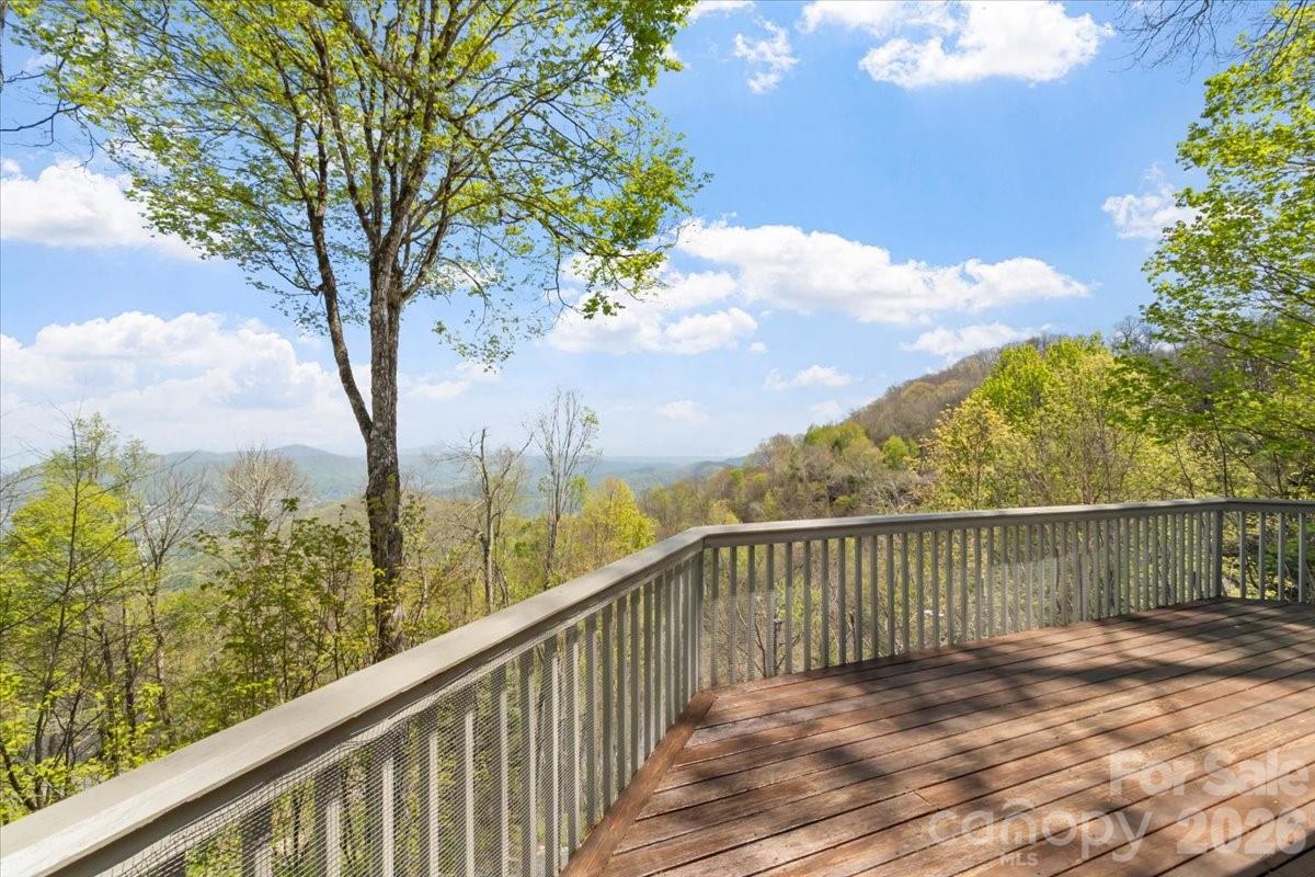 49 Slickrock Ridge Way S Burnsville NC 28714