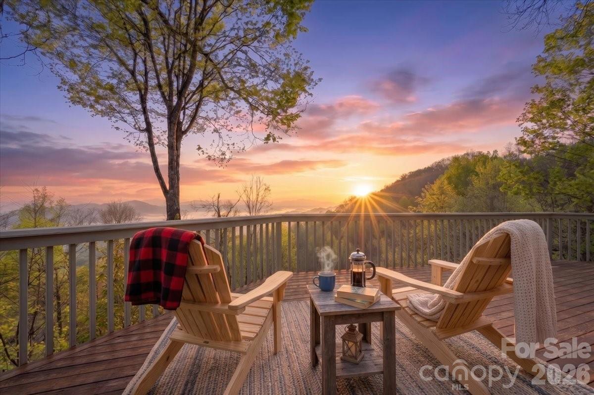 49 Slickrock Ridge Way S Burnsville NC 28714