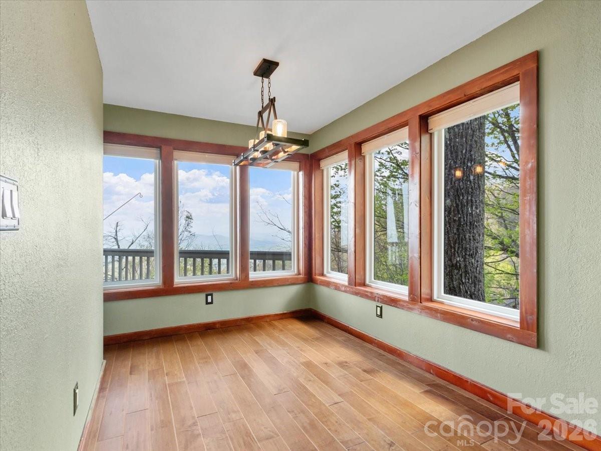 49 Slickrock Ridge Way S Burnsville NC 28714