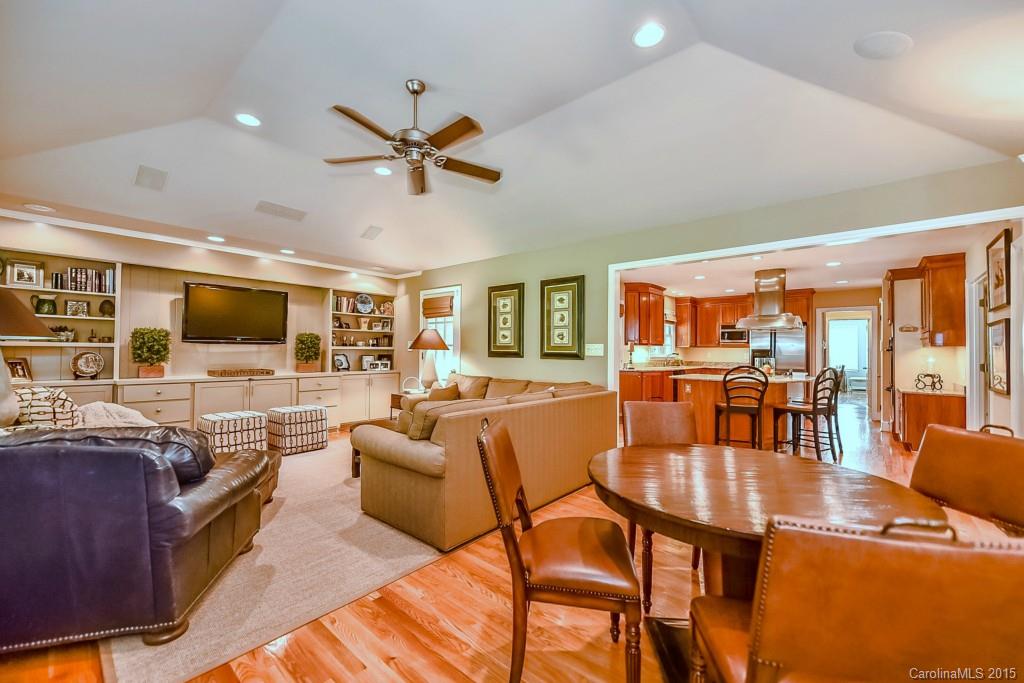 3108 Cloverfield Road Charlotte NC 28211