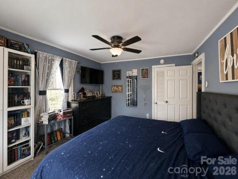 104 Old Fort Road Fairview NC 28730