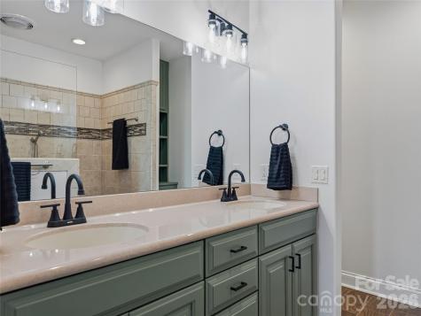 33 Florian Lane Fletcher NC 28732