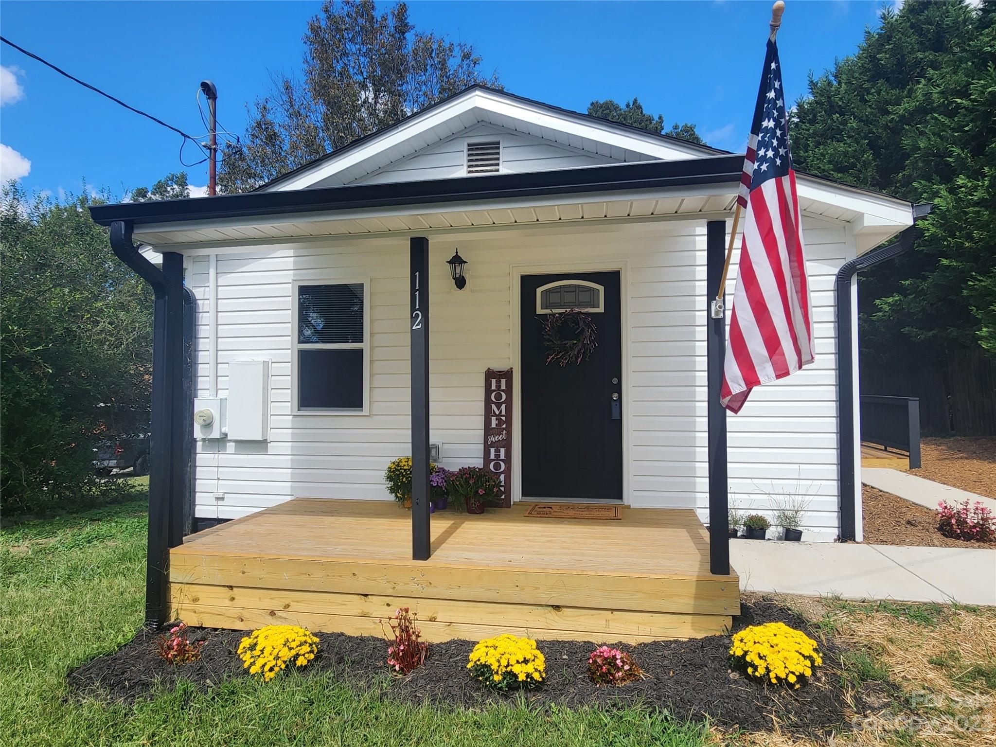 112 W Poplar Street Stanley NC 28164