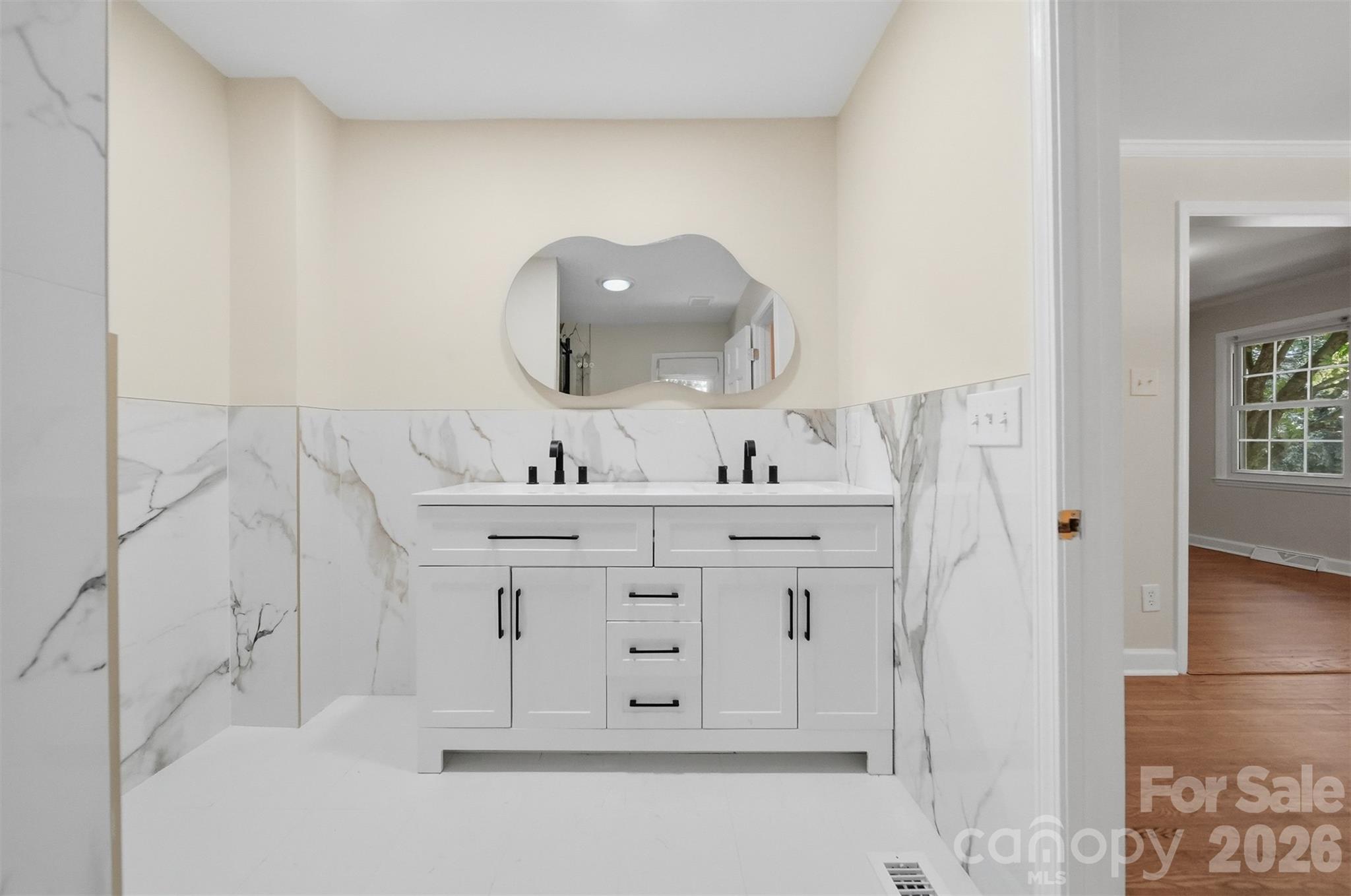 1409 Woodberry Road Charlotte NC 28212