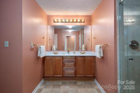 9 Sandon Circle Asheville NC 28804