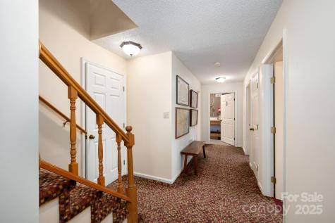 9 Sandon Circle Asheville NC 28804