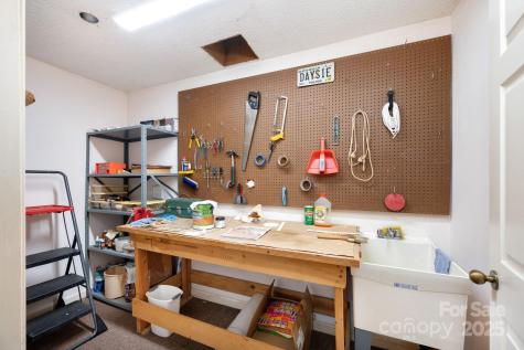 9 Sandon Circle Asheville NC 28804