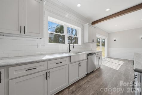 1007 Hibriten Drive SE Lenoir NC 28645