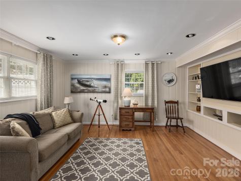 7 Glen Falls Road Asheville NC 28804