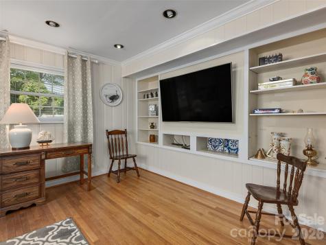 7 Glen Falls Road Asheville NC 28804