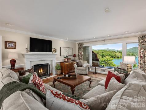 7 Glen Falls Road Asheville NC 28804