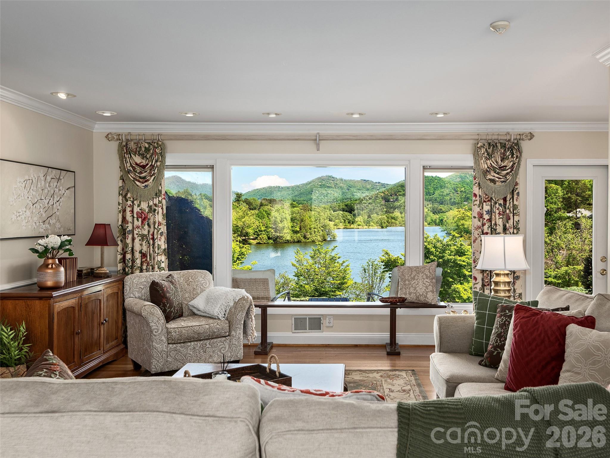 7 Glen Falls Road Asheville NC 28804