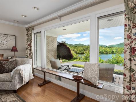 7 Glen Falls Road Asheville NC 28804