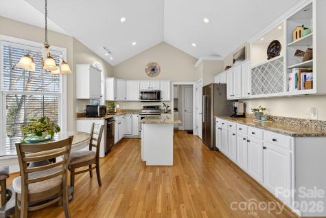 103 Trumpet Lane Asheville NC 28803