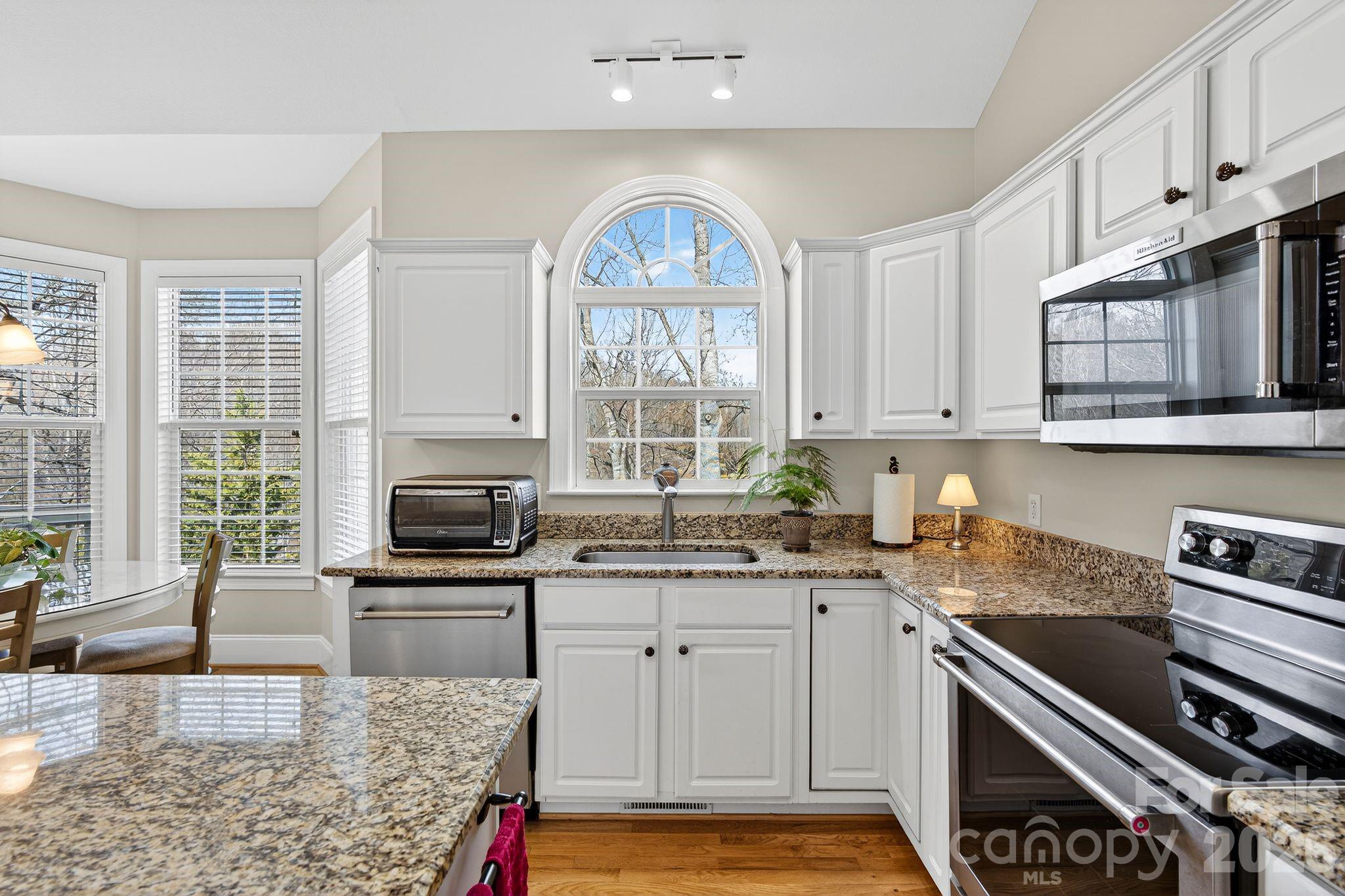 103 Trumpet Lane Asheville NC 28803