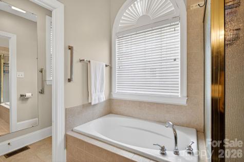 103 Trumpet Lane Asheville NC 28803