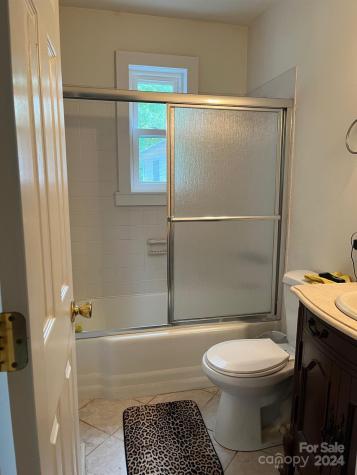 3329 Draper Avenue Charlotte NC 28205