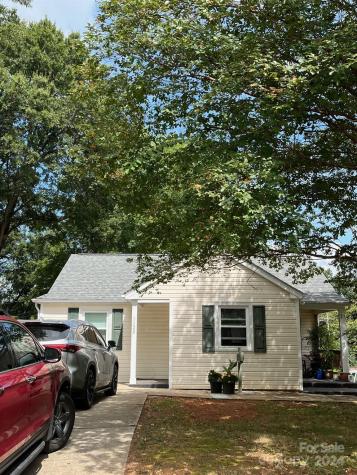3329 Draper Avenue Charlotte NC 28205