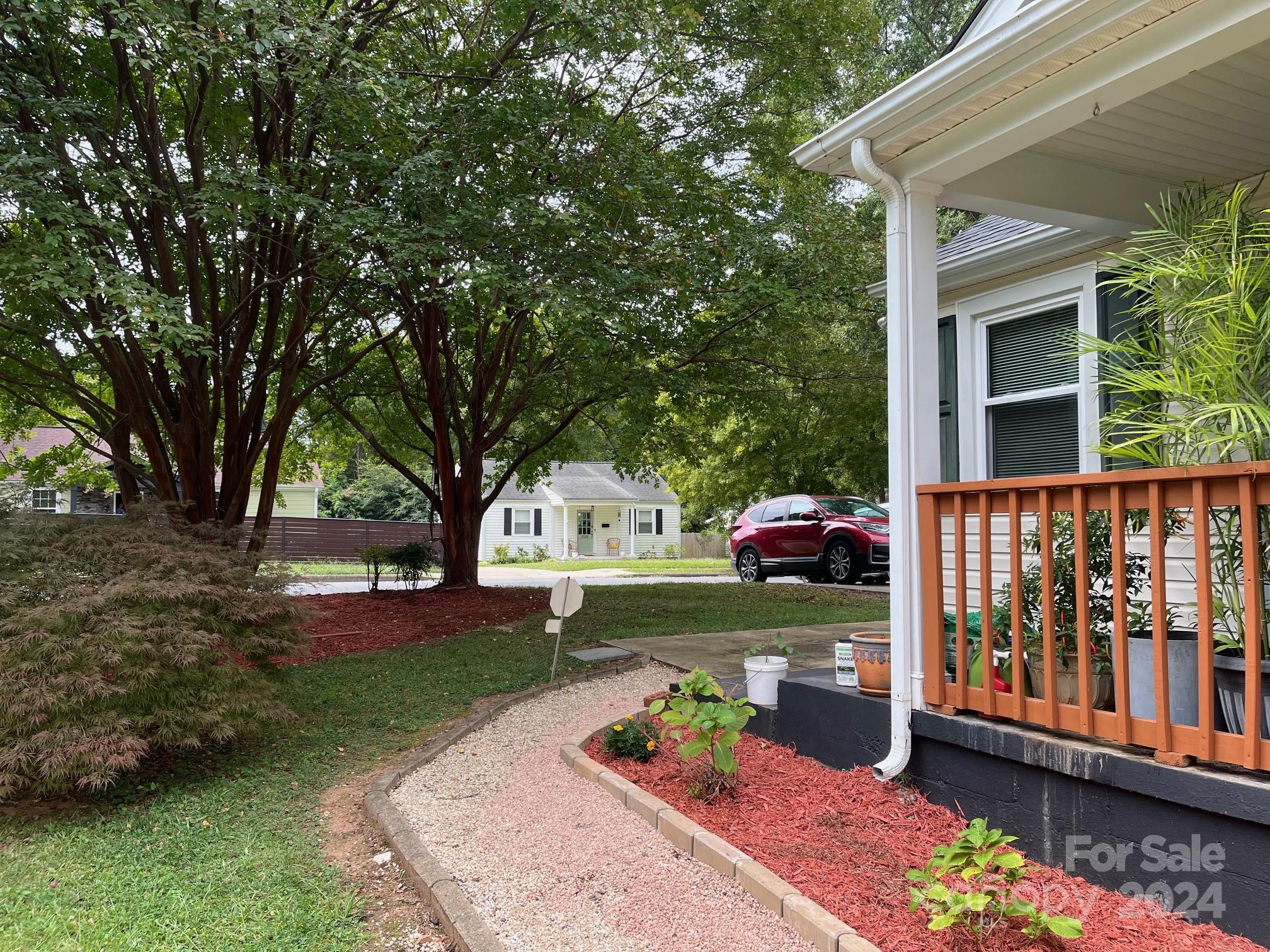3329 Draper Avenue Charlotte NC 28205