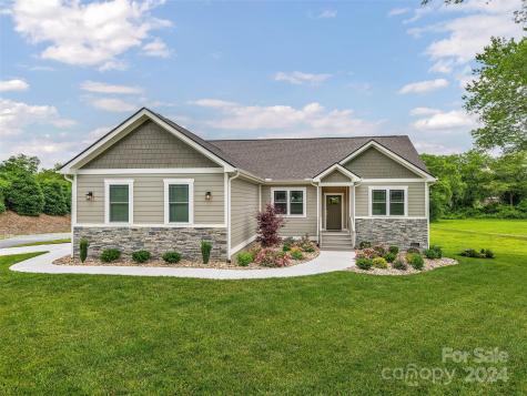 126 Casting Lane Hendersonville NC 28792