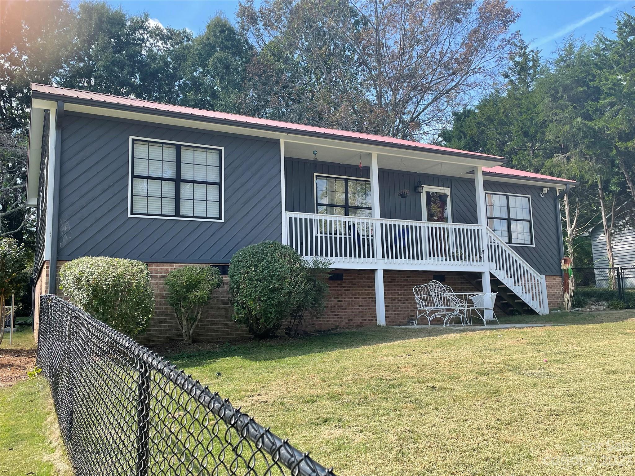 1422 19th Street SW Hickory NC 28602