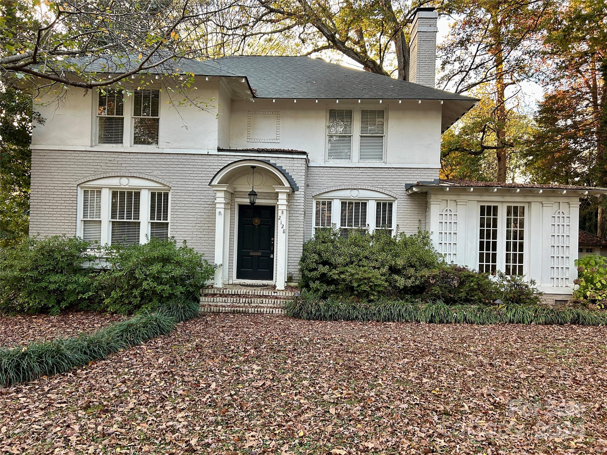 2128 Sharon Road Charlotte NC 28207