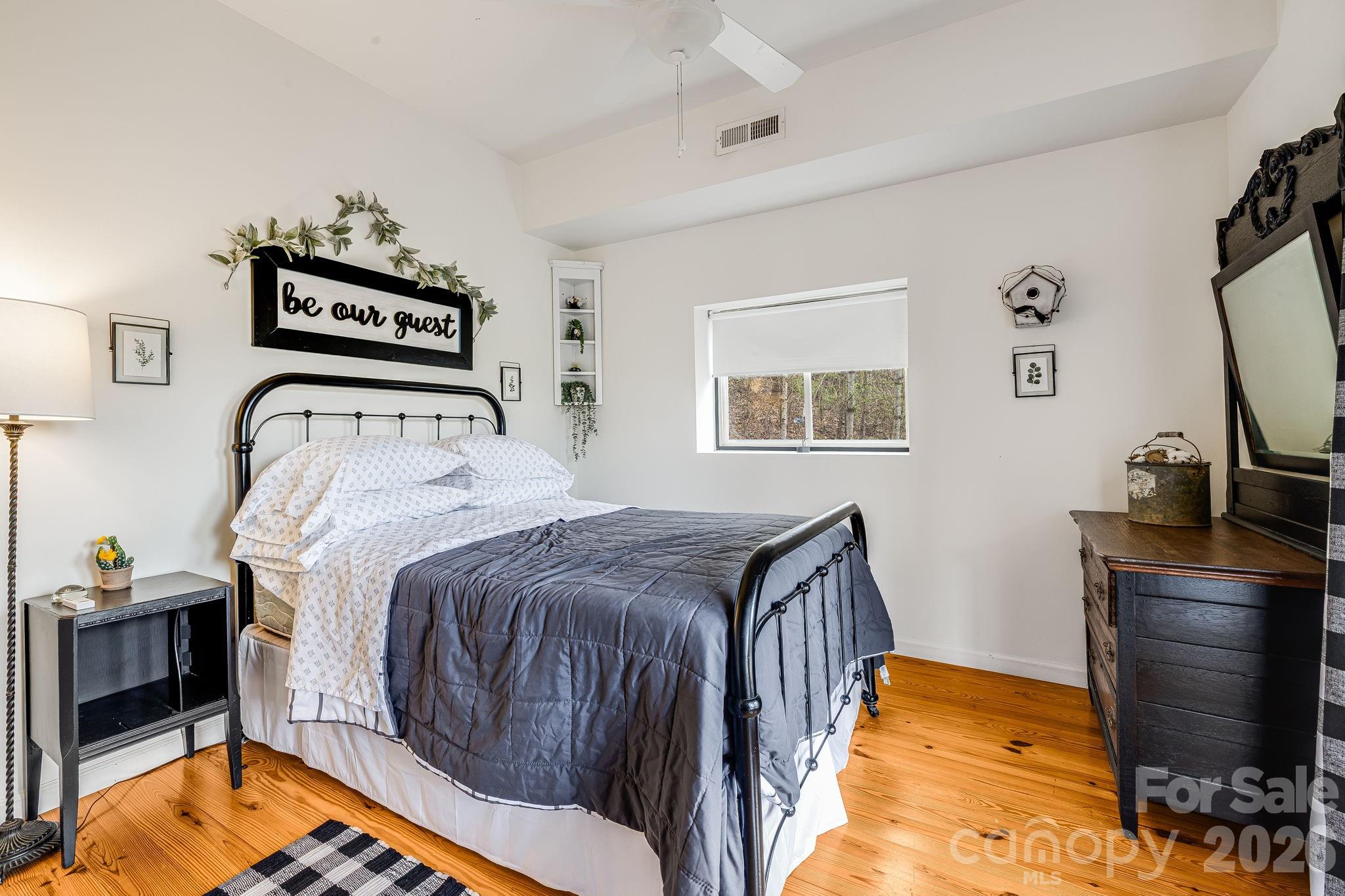 409 Hamlet Drive Burnsville NC 28714