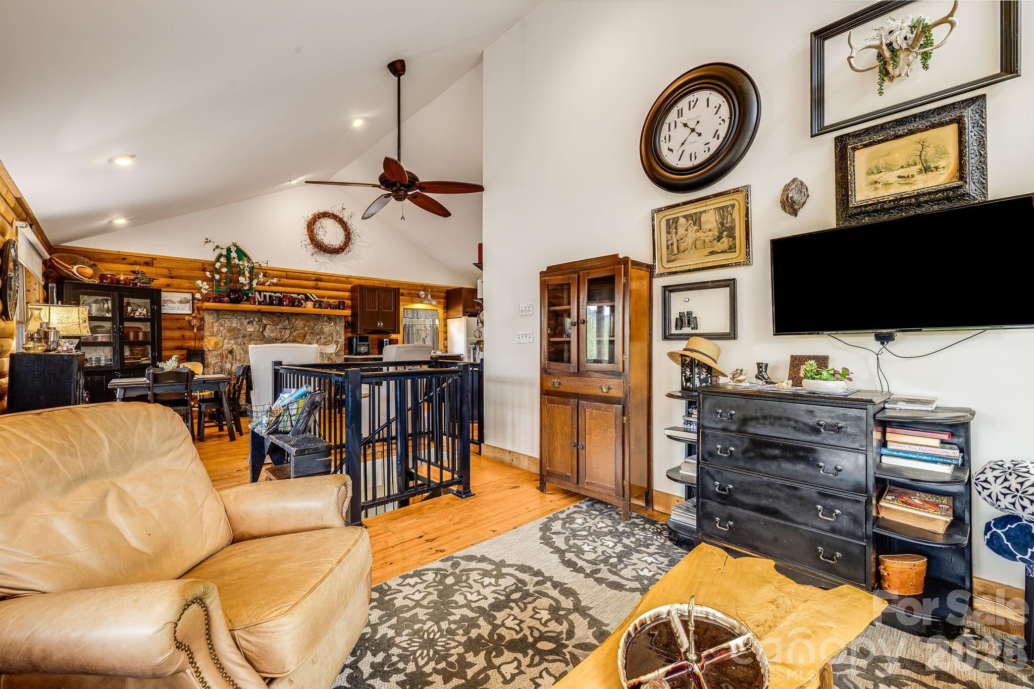 409 Hamlet Drive Burnsville NC 28714